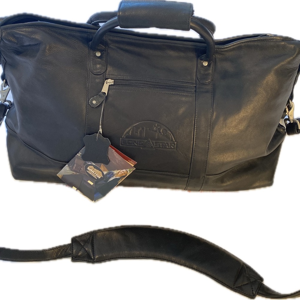 Canyon outback leather goods overnight/weekend duffel bag. Genuine leather.